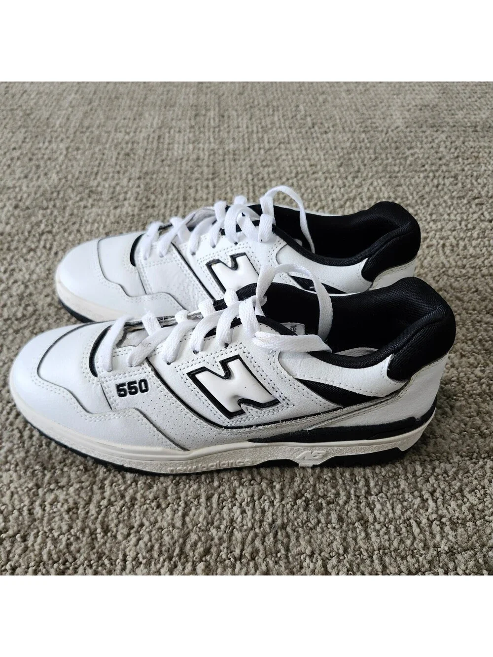 New Balance 550 White and Black Sneakers Lace Up Women's Size 8